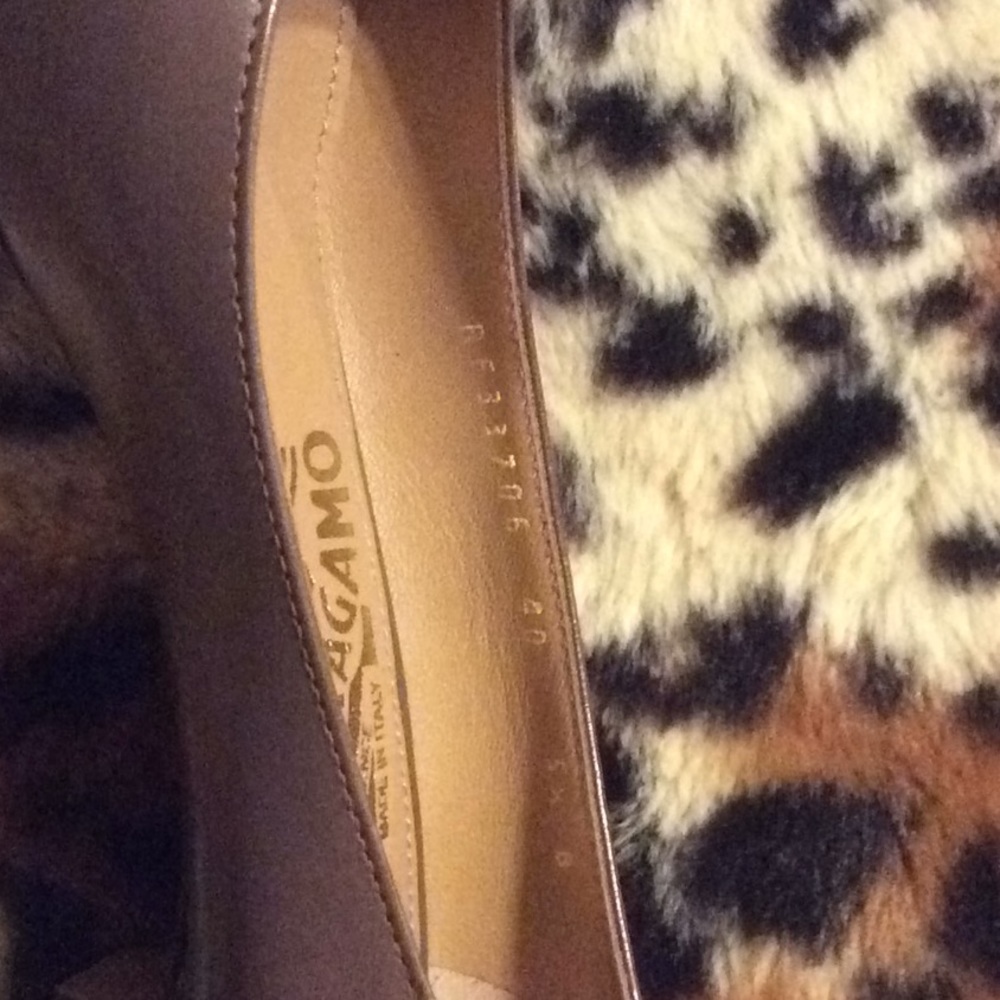 Pumps - Picture 3 of 5